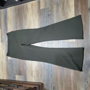 Halara NWT Flare Leg Stretch Legging Green Tall